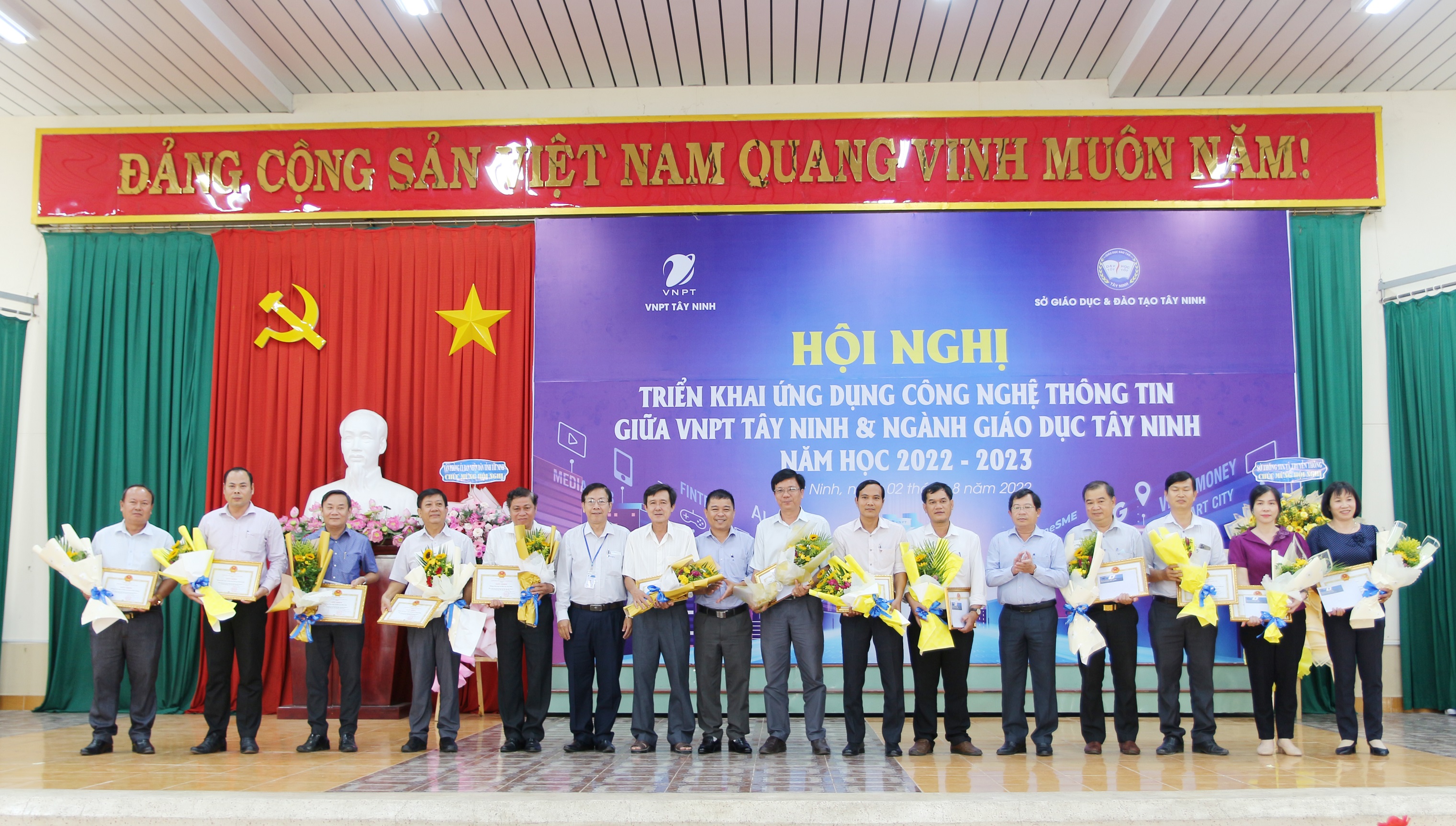 đánh bài an toàn Quảng Ninh đánh giá